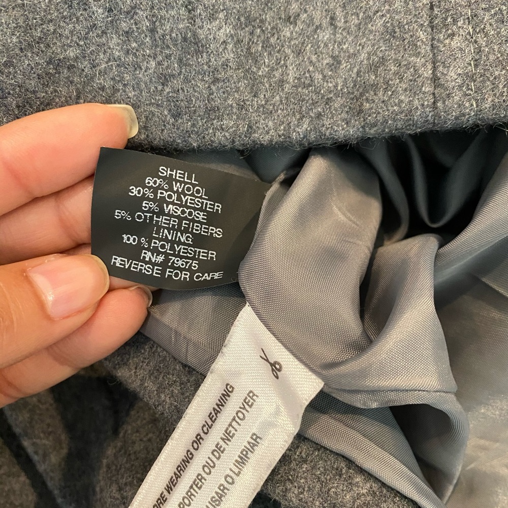 Michael Kors Wool Blend zip front coat. - Picture 8 of 8